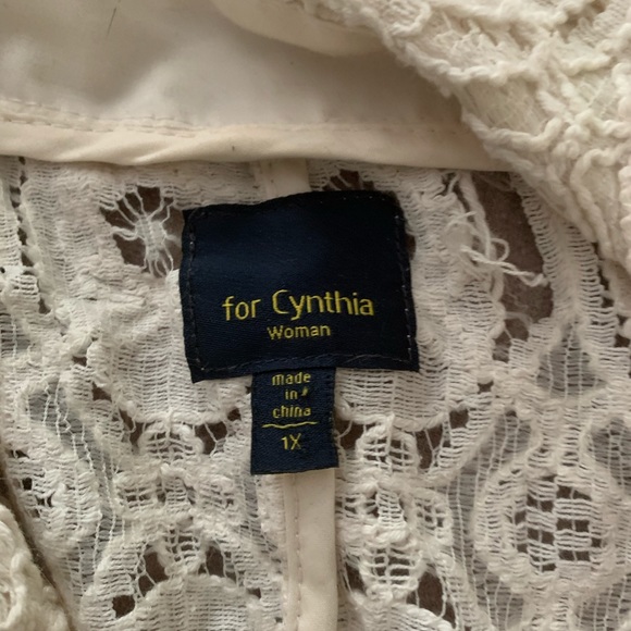 Lace jacket - rare find! - Picture 7 of 10